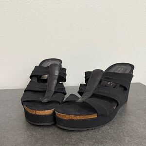Donald J. Pliner Black Wedge Sandals EUC